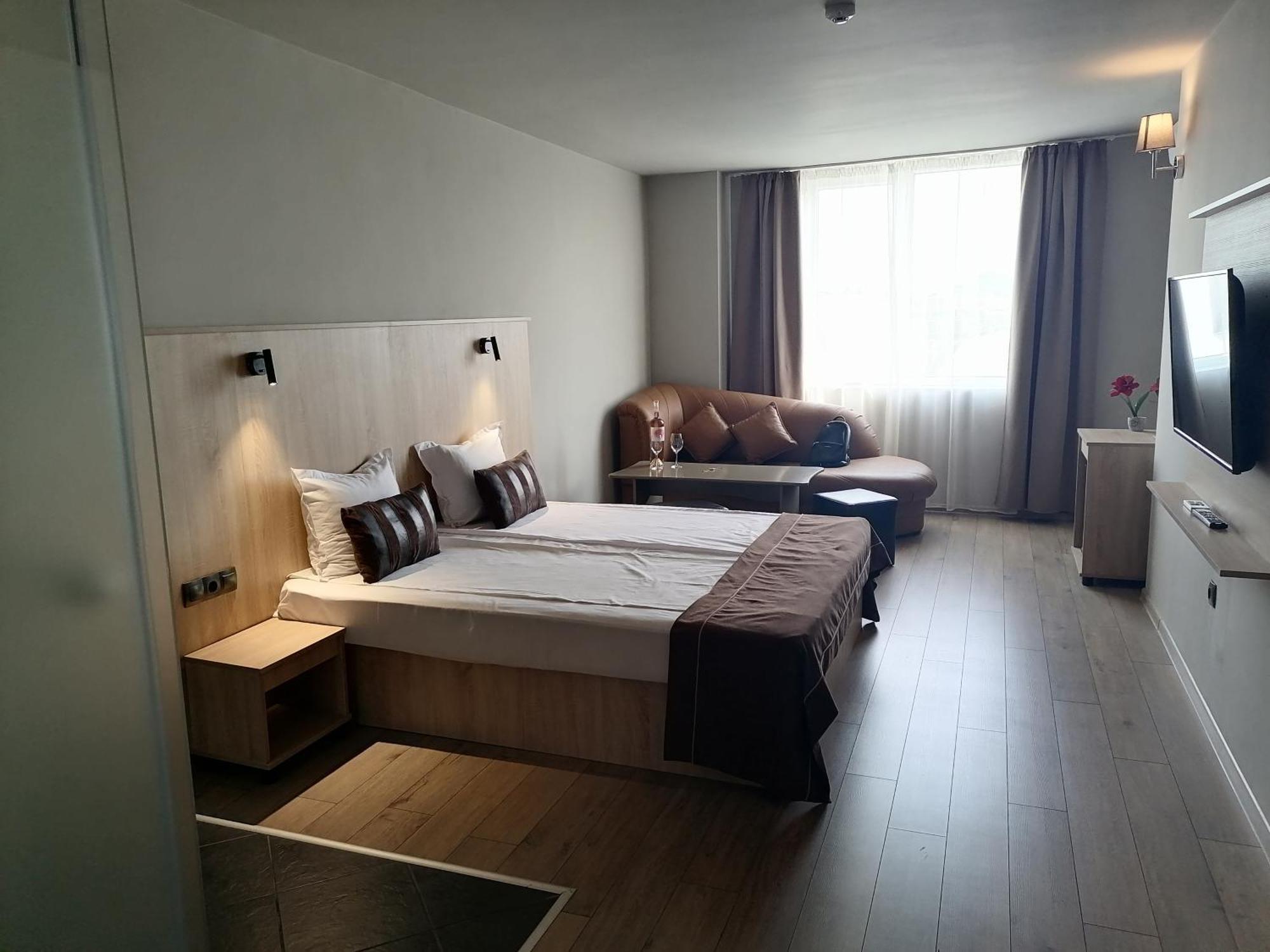 Hotel BLVD 7 Plowdiw Zimmer foto